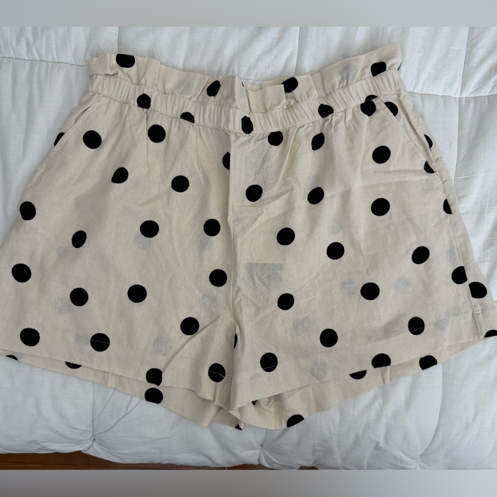 Paper bag polka dot shorts